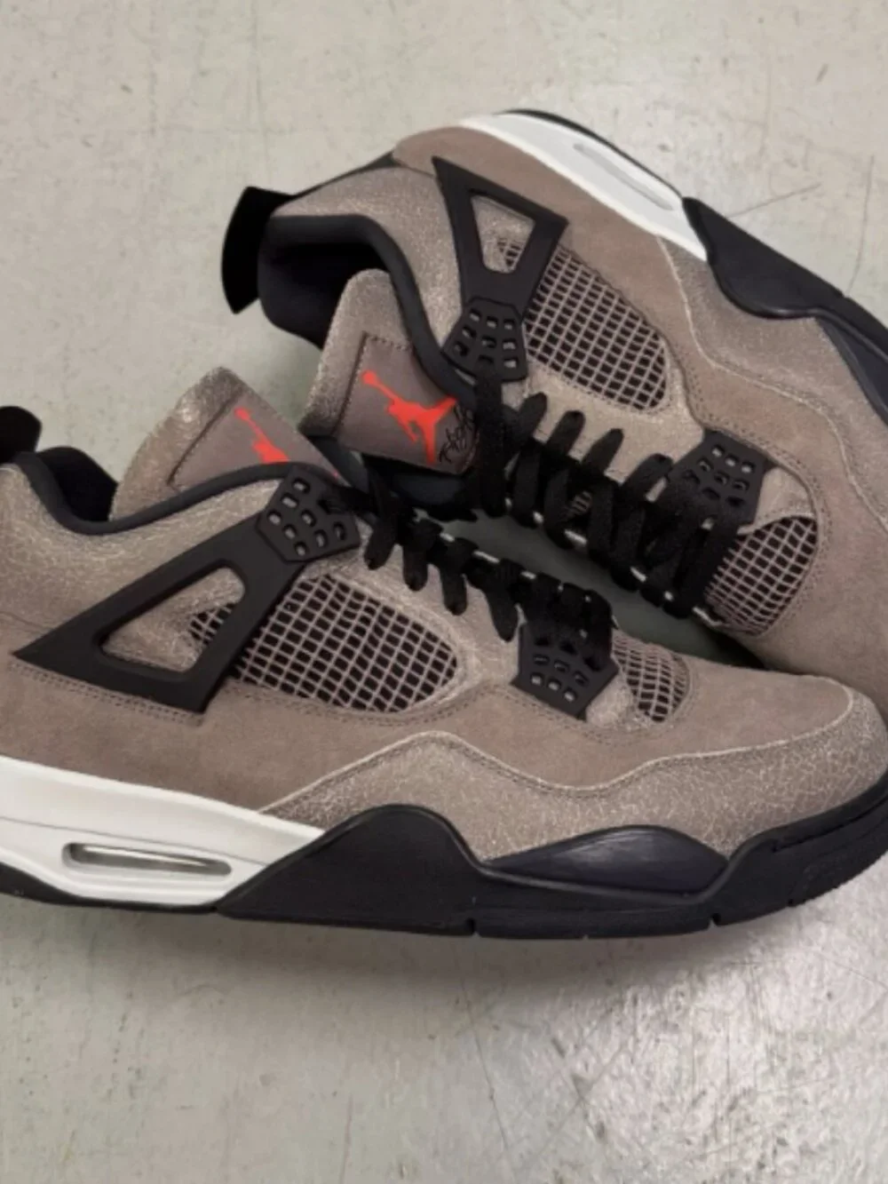Nike Jordan 4 Retro Taupe Haze